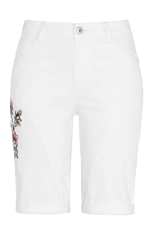 Cellbes Boyfriendshorts med brodyr Vit