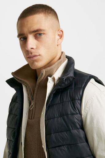 Studio Total Väst Lightweight Vest Svart