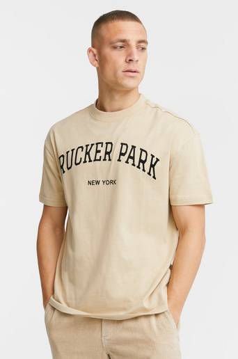 Studio Total Rucker Tee Beige