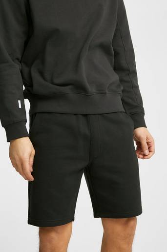 Studio Total Icon Sweatshorts Svart