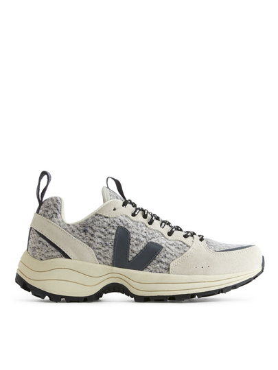 VEJA Venturi Flannel Trainers - Beige