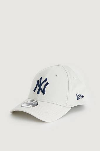 New Era Keps League Essential 39Thirty Ney Brun