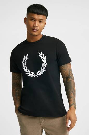 Fred Perry T-Shirt Flock Laurel Wreath Tee Svart