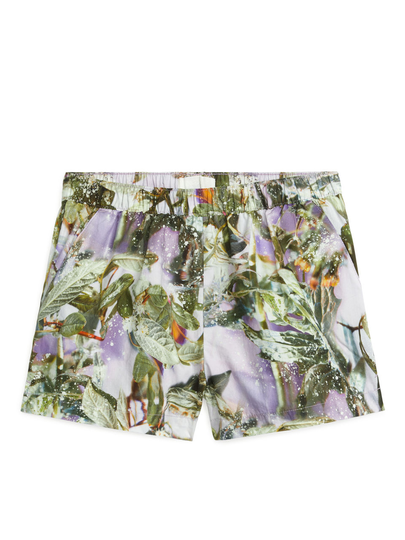 Slow Flowers Printed Shorts - Purple