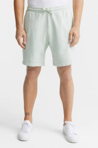Levi's Shorts Red Tab Sweatshorts Light Mist Grön