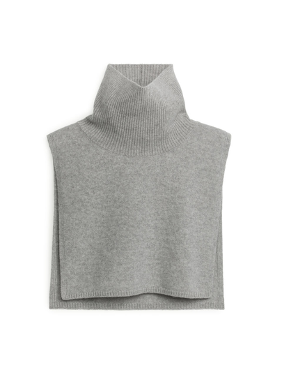 Cashmere Roll Neck Bib - Grey