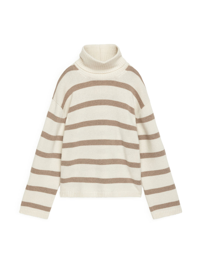 Oversized Cashmere Roll-Neck Jumper - Beige