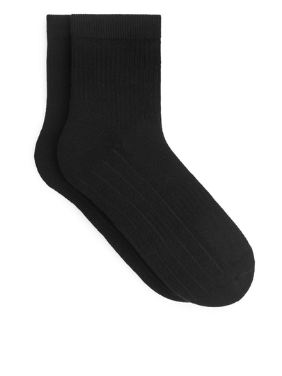 Ribbed Sports Socks - Black