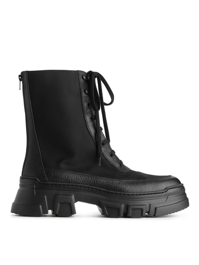 Sporty Lace-Up Boots - Black