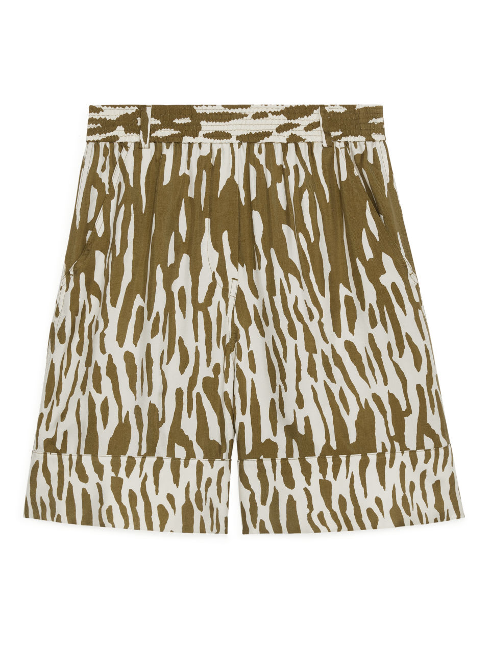 Fluid Twill Shorts - Beige