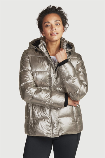 Vadderad jacka med metallisk look