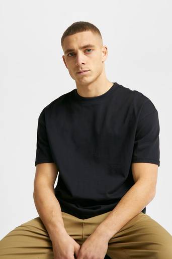 Studio Total T-shirt Studio SS Tee Svart