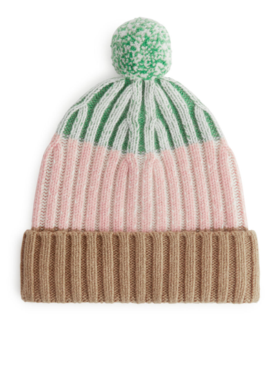 Pom-Pom Wool Beanie - Pink